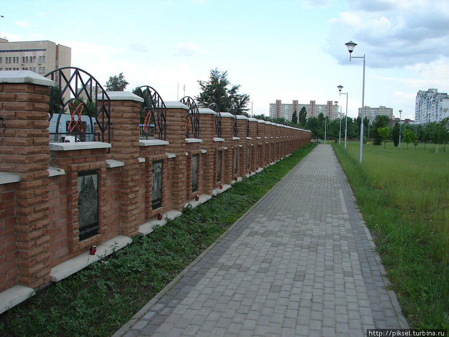 Стена Памяти Киев, Украина