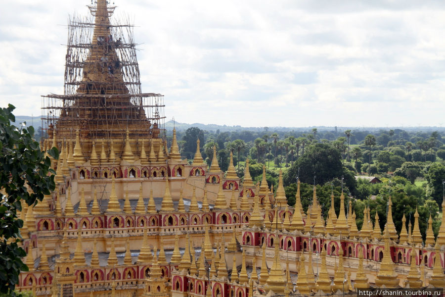 Пятиуровневая спиральная пагода Монива, Мьянма