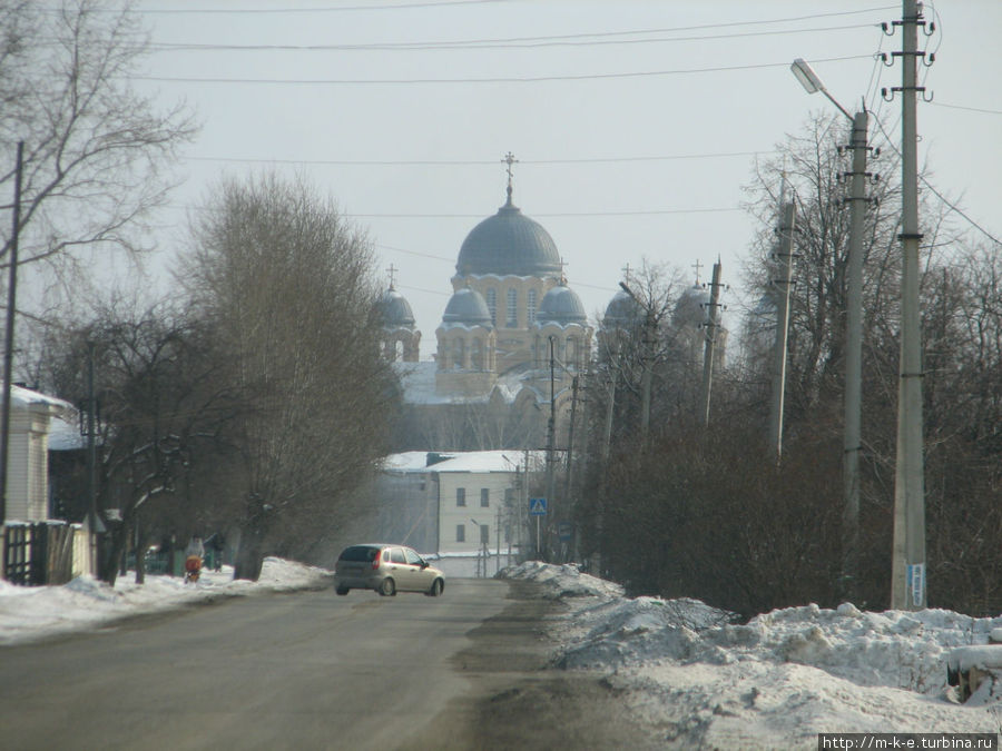 Дорога к монастырю Верхотурье, Россия