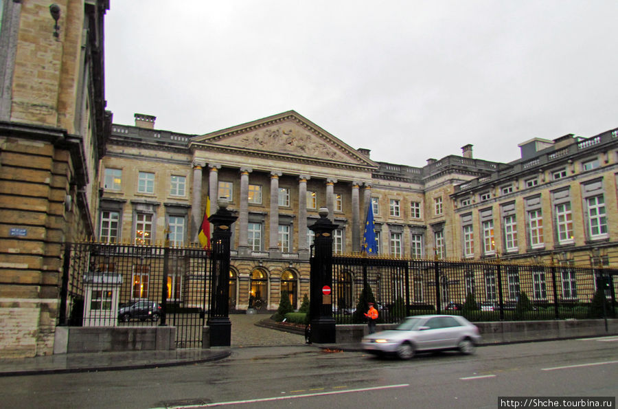 Площадь Pl. de la Nation, федеральный парламент Бельгии Брюссель, Бельгия