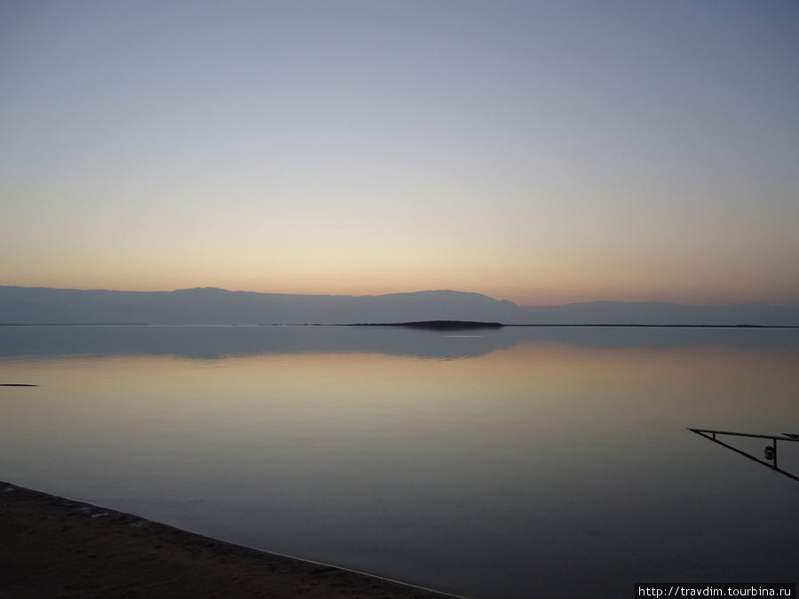 Рассвет на Мёртвом море Эйн-Бокек, Израиль