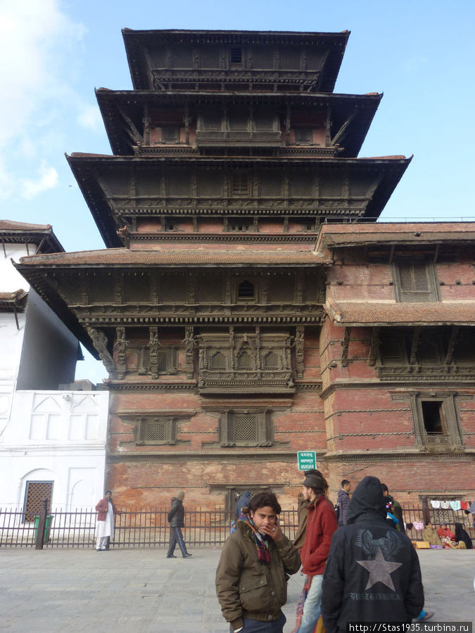 Катманду. Башня Бастанпур. Катманду, Непал