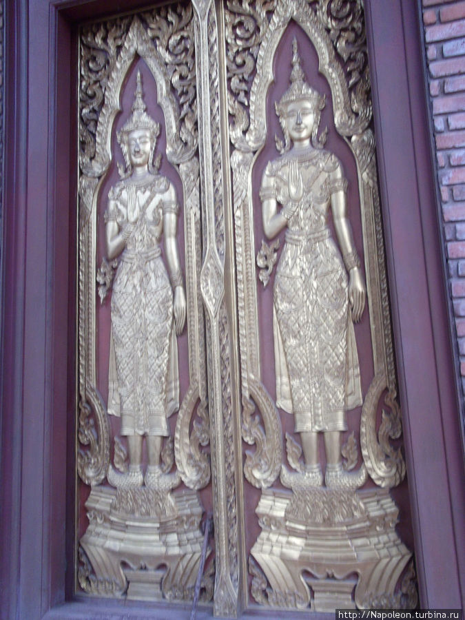 двери пагоды Аюттхая, Таиланд