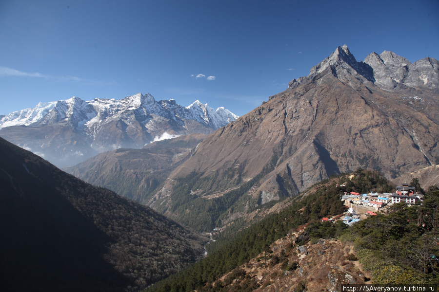 Монастырь Тьянгбоче и вид на Юг Намче-Базар, Непал