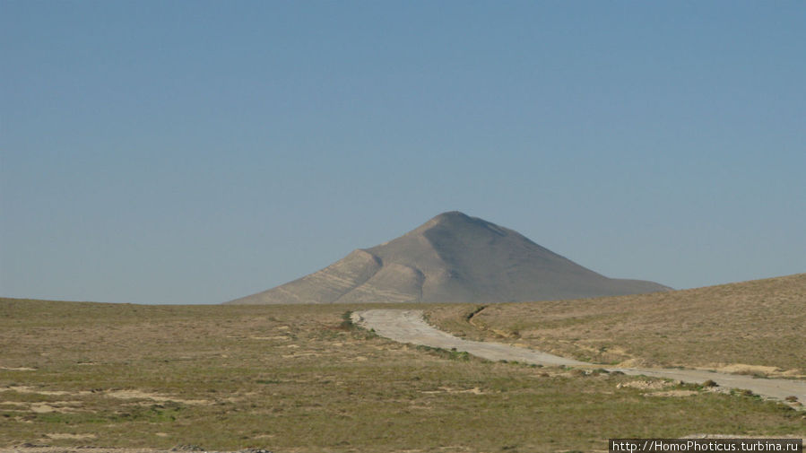 Природная пирамида Шекинский район, Азербайджан