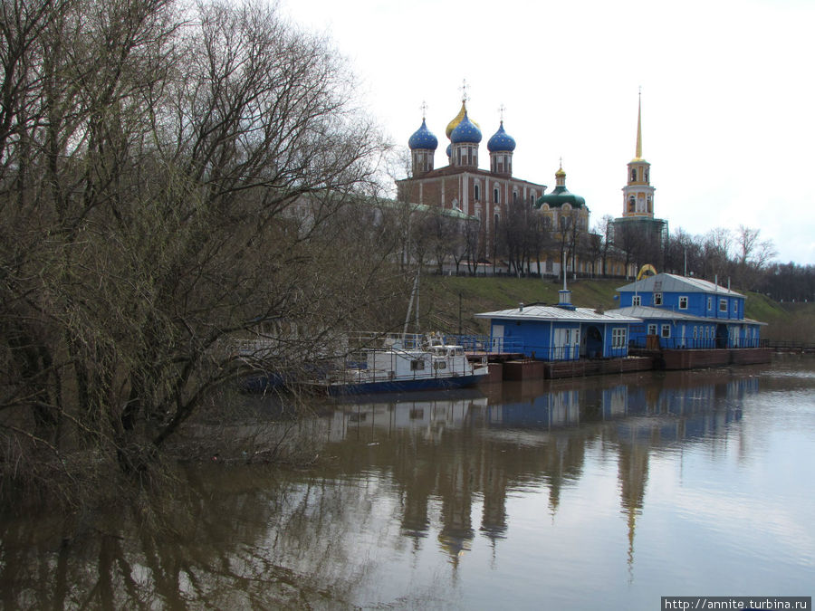 Панорама пристани и Кремля. Рязань, Россия