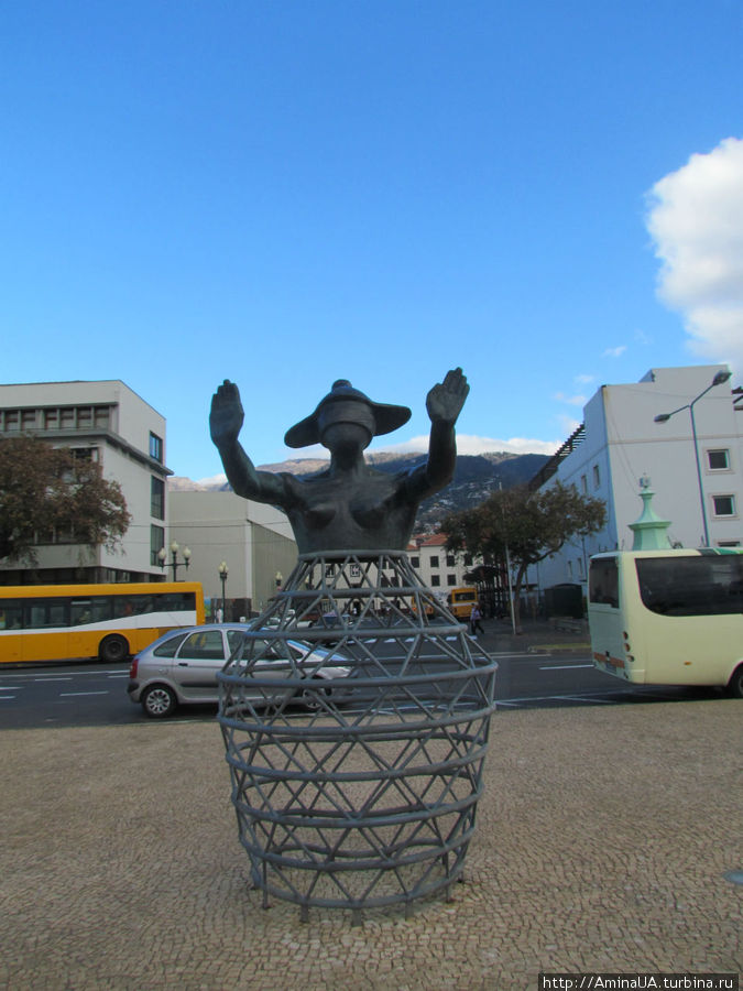 памятник свободе Фуншал, Португалия