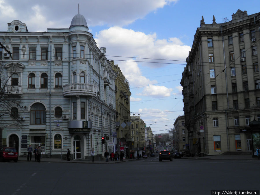 Сорок минут по родному городу (1). Два шага от центра Харьков, Украина