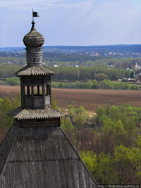 Где звоны колоколов плывут над рекой, российские монастыри Звенигород, Россия