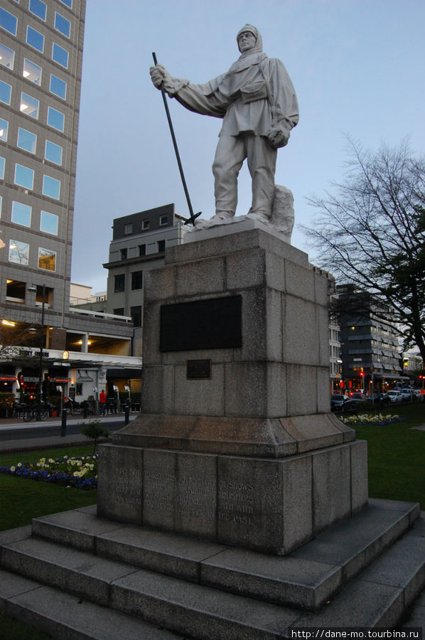 Памятник Роберту Скотту — полярный исследователь и один из первооткрывателей Южного Полюса. Крайстчерч, Новая Зеландия