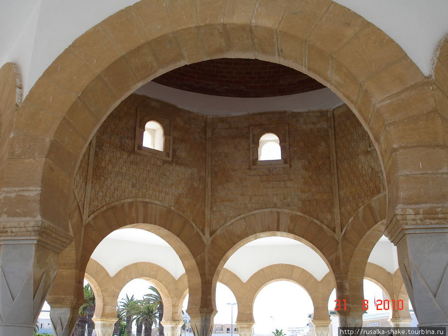 Город 1-го президента Туниса Хабиба Бургибы Монастир, Тунис