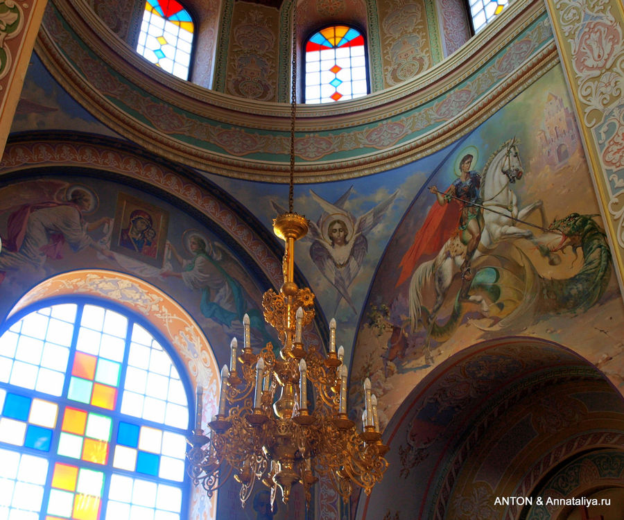 Каприянский монастырь — с любовью от молдавских митрополитов Каприяна, Молдова