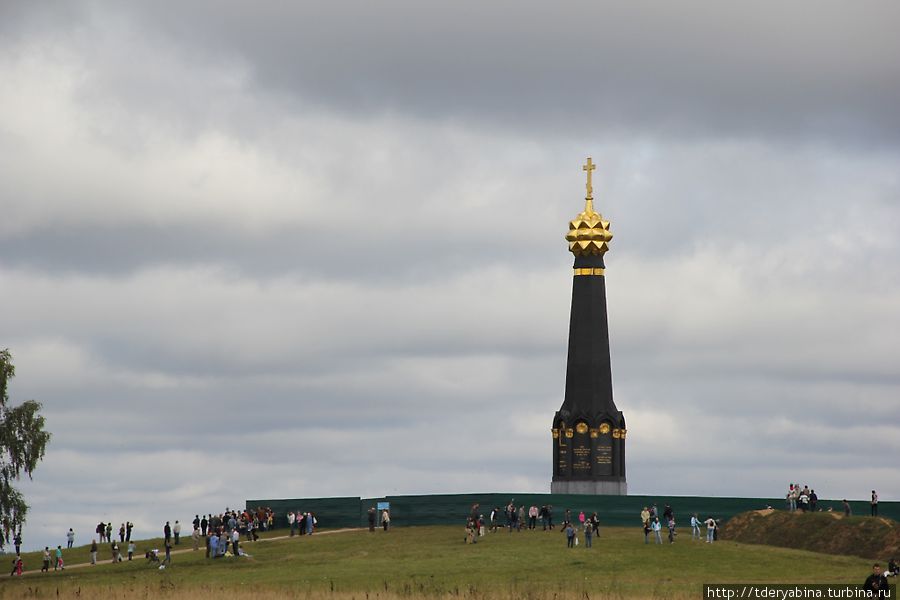 Монумент, расположенный на месте знаменитой батареи Раевского