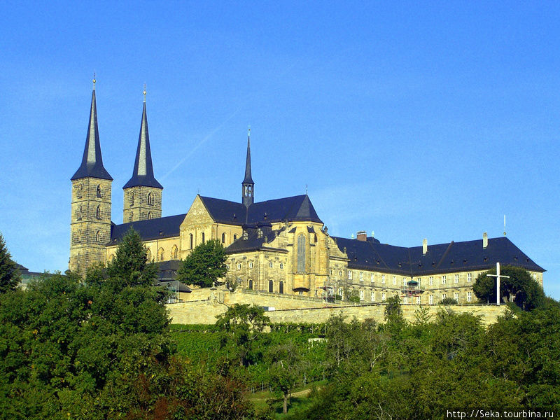 Вид на церковь Святого Михаила Бамберг, Германия