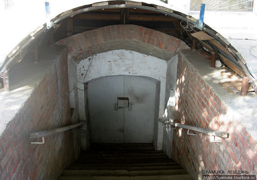 Старые подвалы. Лебедянь, Россия