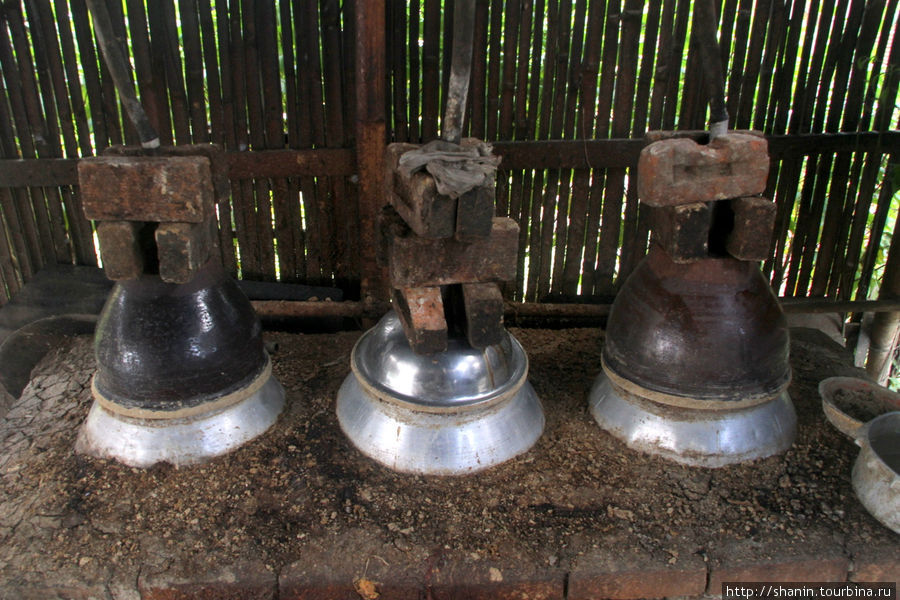Трехцилиндровый самогонный аппарат Ньяунг-Шве, Мьянма