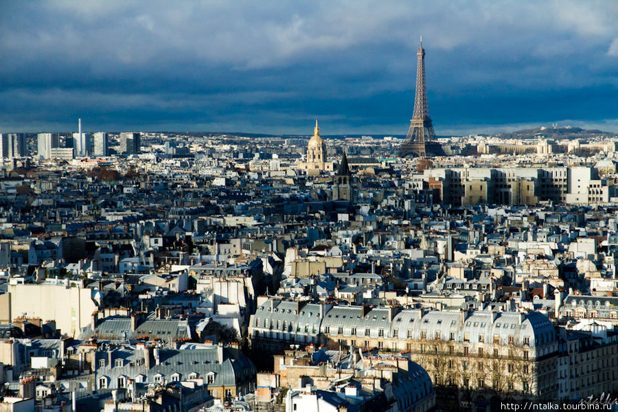 Вид с Нотр-Дама на зимний Париж Париж, Франция