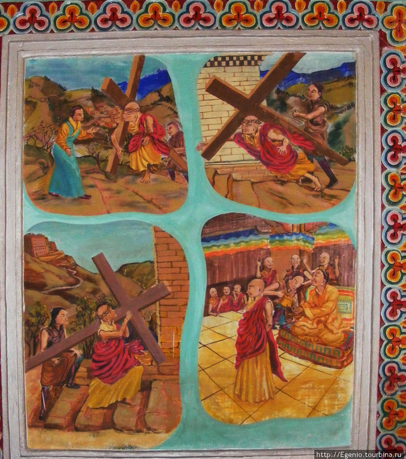 почему-то особенно много было изображений страстей Христовых Калимпонг, Индия