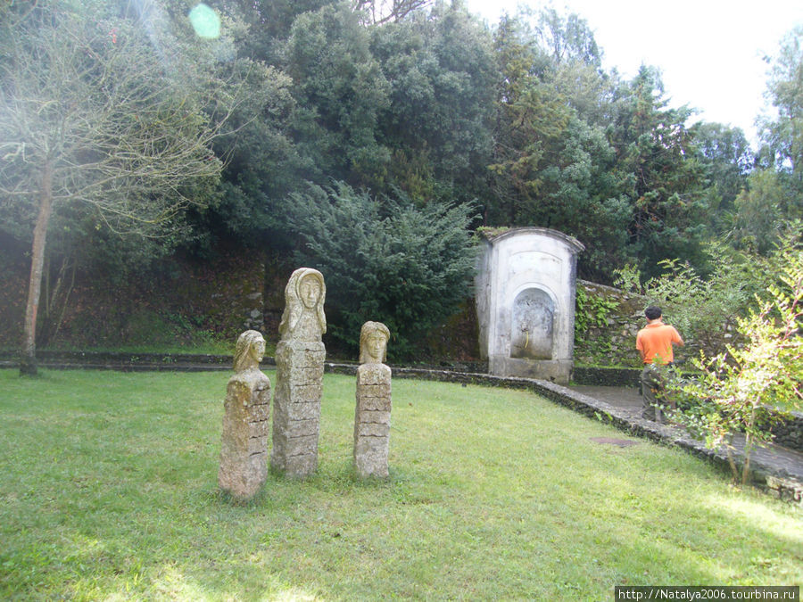 Памятник горнякам. Санлури, Италия