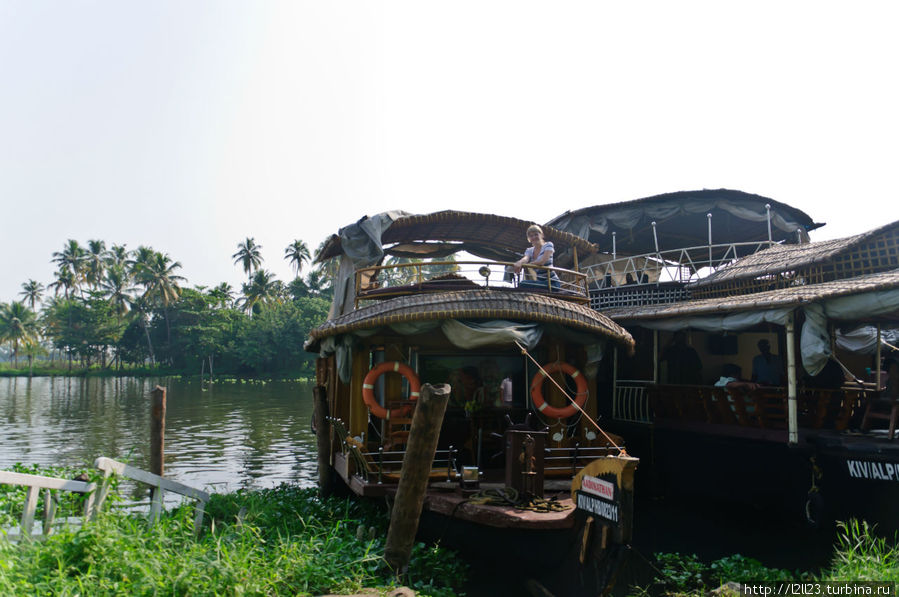 Наша лодка Аллеппи, Индия