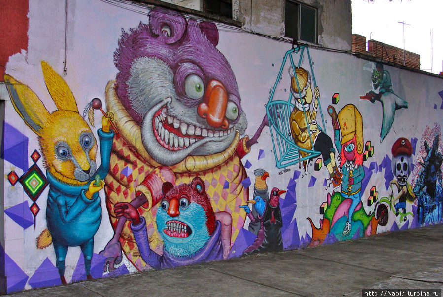 Другая стeна граффити — ну эта уже скорее забавная, чем таинственная. Мехико, Мексика