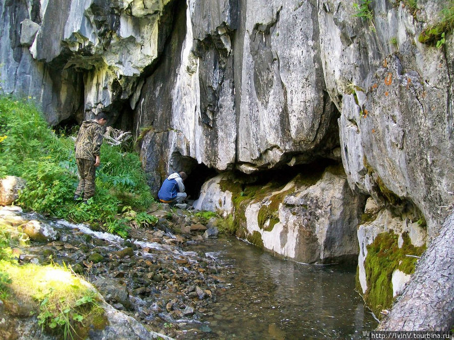 Карако́кшинская пеще́ра