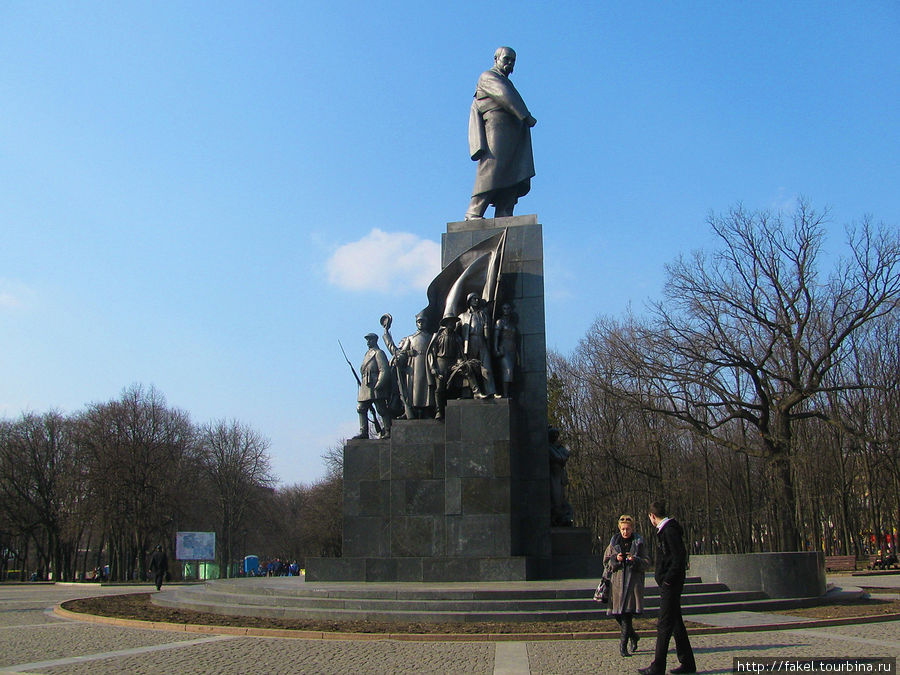 Памятник Тарасу Шевченко. Харьков, Украина