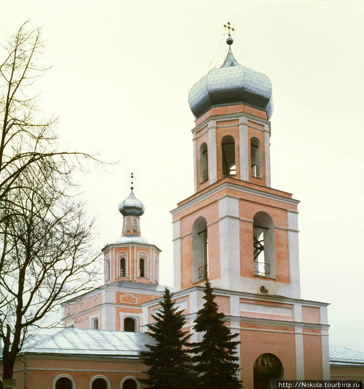Собор Троицы Живоначальной Валдай, Россия