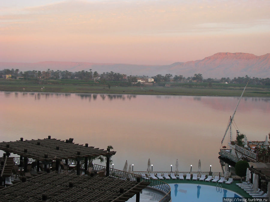 Утро над священным Нилом Макади-Бей, Египет