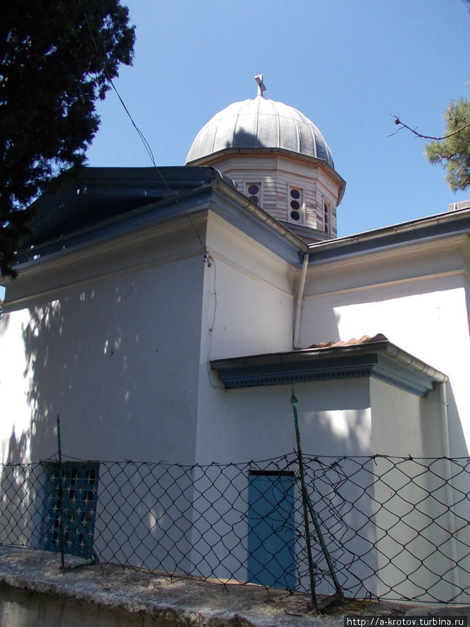 церковь. Не очень популярная Остров Бургаз, Турция
