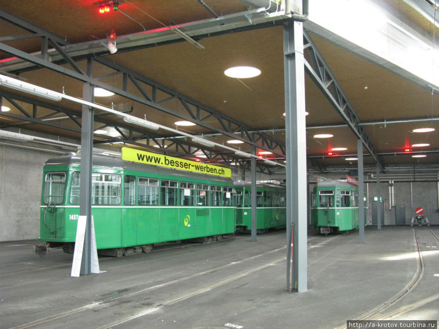 здесь трамваи осматривают и чинят немножко Базель, Швейцария