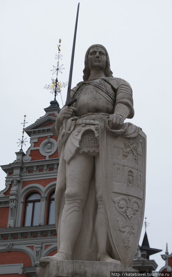 Памятник Святому Роланду Рига, Латвия
