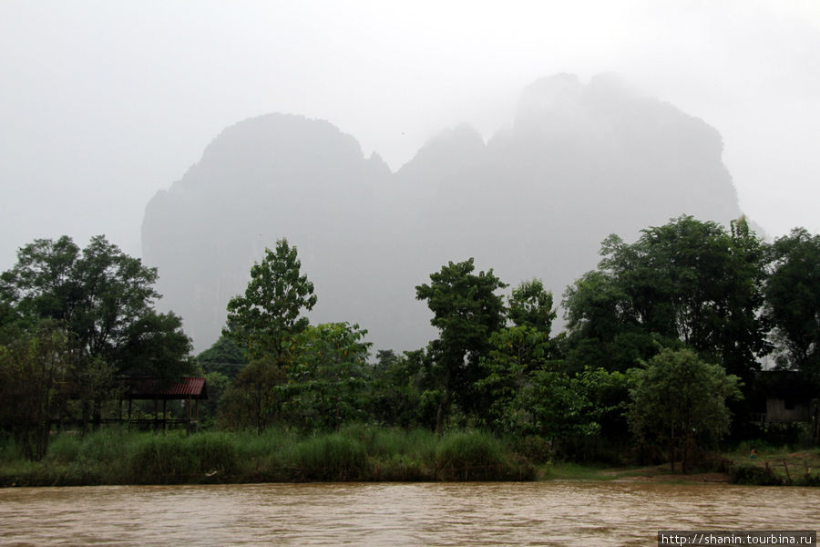 Река Нам Сонг Ванвьенг, Лаос