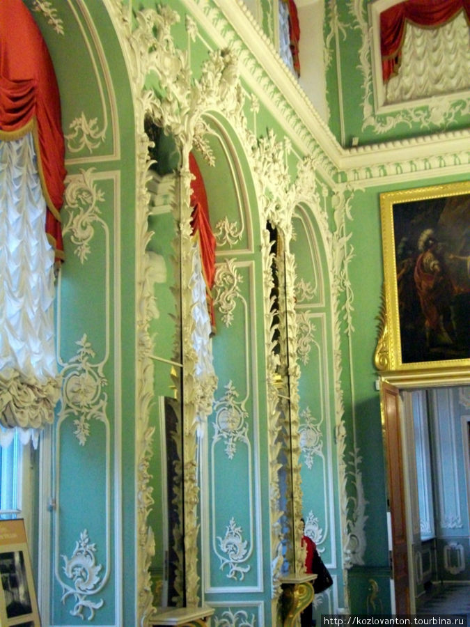 Большой или Танцевальный зал. Санкт-Петербург, Россия