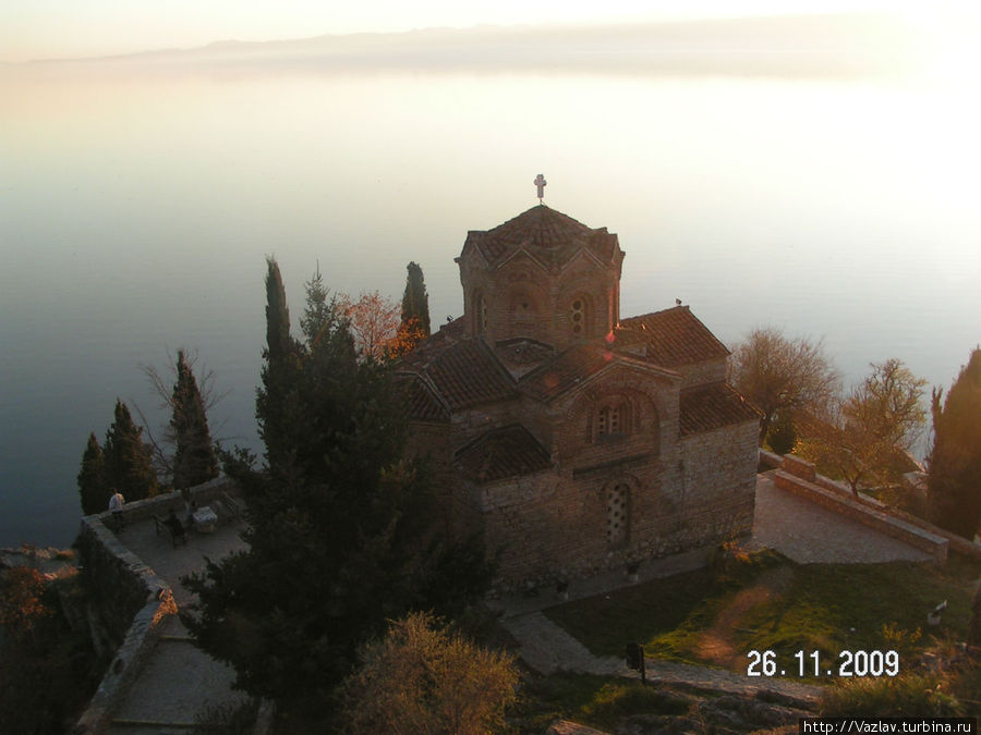 Вид на церковь сверху Охрид, Северная Македония