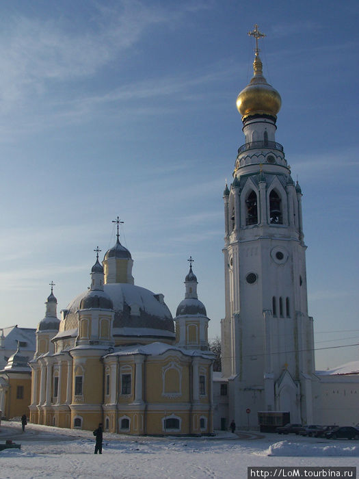 Колокольня Софийского собора.1869—1870 гг. Архитектор В. Н. Шильдкнехт. Вологда, Россия