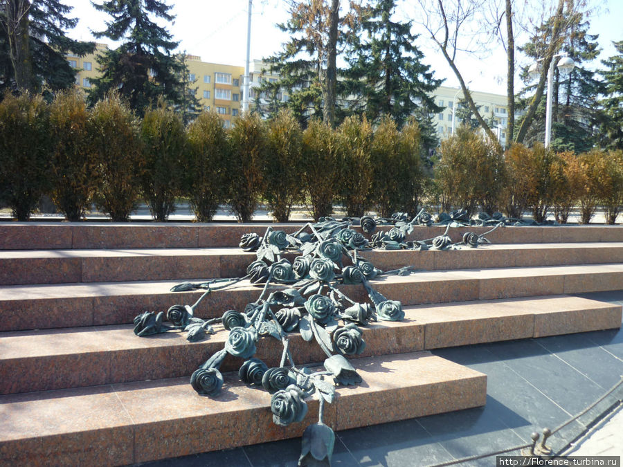 Памятник жертвам 1999 года у подземного перехода Минск, Беларусь