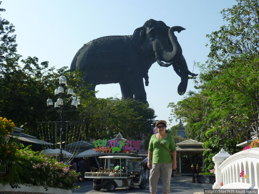 Мифический слон Эраван. Паттайя, Таиланд