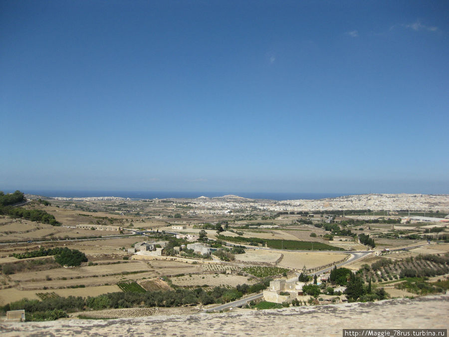 Вид на Мальту с крепостной стены Мдины