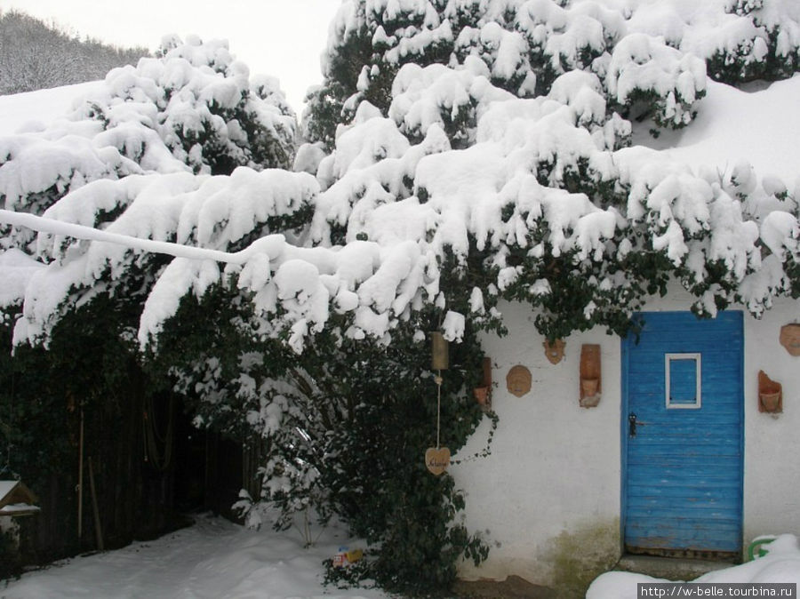 Как завалило снегом деревушку Флерсбахталь Земля Бавария, Германия