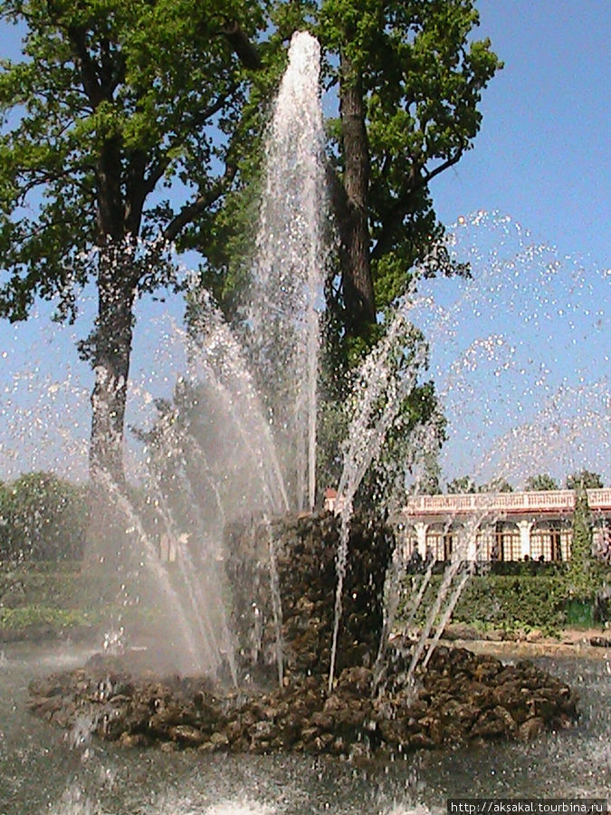 Фонтан Сноп Санкт-Петербург, Россия