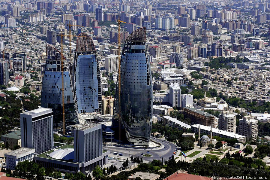 С высоты Девичьей башни Баку, Азербайджан