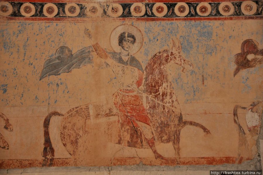 Фреска, изображающая святого Георгия, небесного покровителя Грузии. Ананури, Грузия