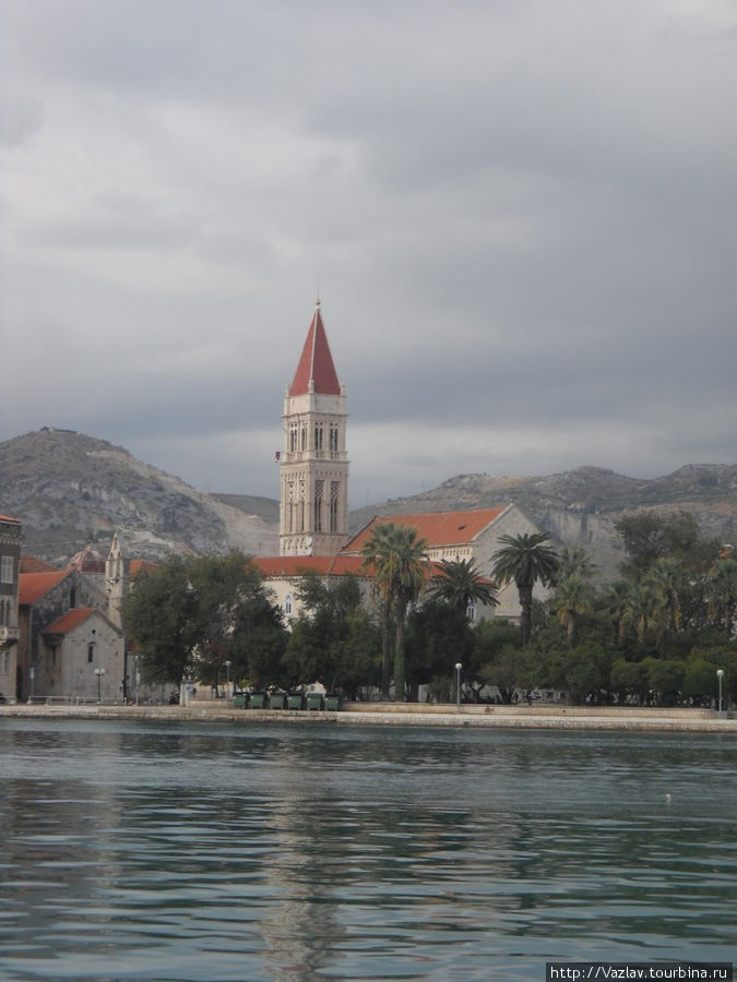 Колокольня и её окружение Трогир, Хорватия
