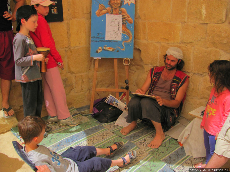 Я рисую, я тебя рисую, я тебя рисую сидя у стены... Димона, Израиль