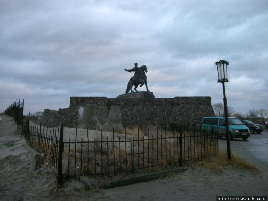 памятник императрице Елизавете Петровне Балтийск, Россия