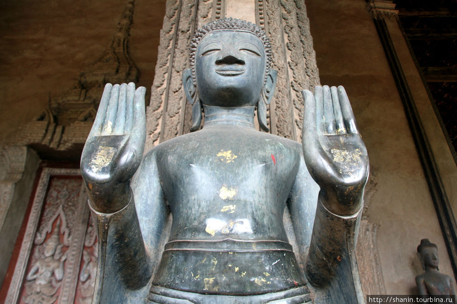 Бронзовый Будда Вьентьян, Лаос