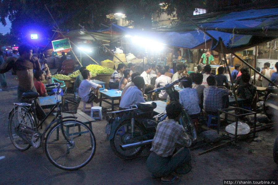 Ночной овощной рынок Мандалай, Мьянма