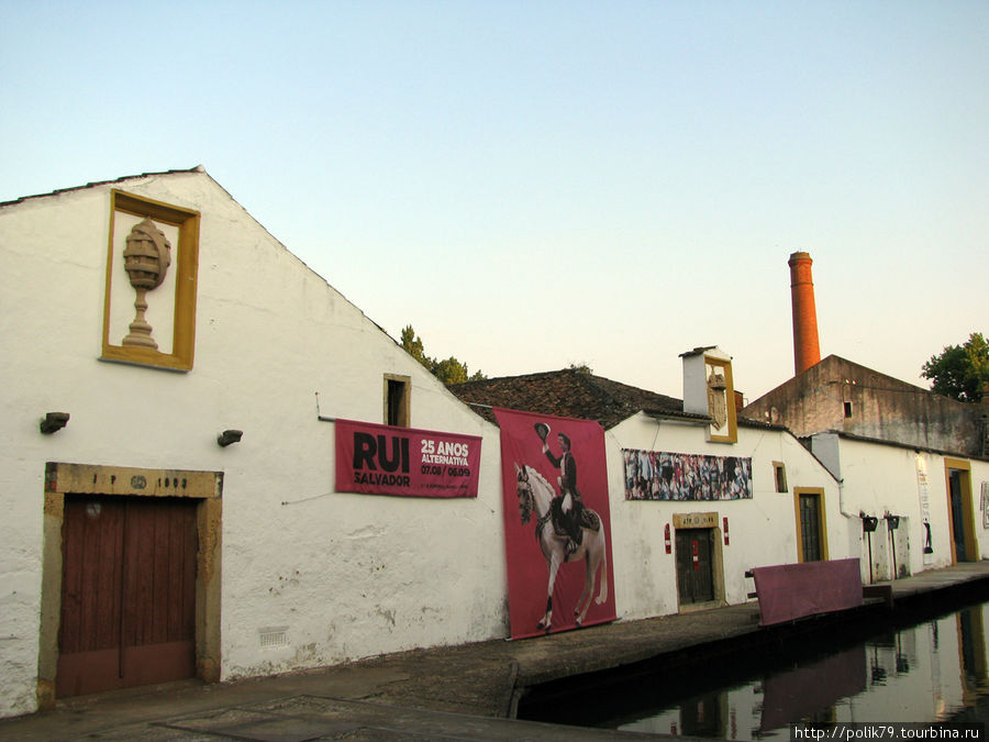 Томар. Тихое захолустье на фоне архитектурного шедевра Томар, Португалия
