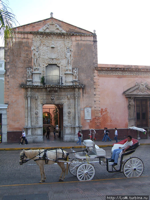 Мерида — первый город Юкатана, построенный испанцами Мерида, Мексика